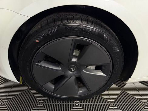 Used 2022 Tesla Model 3 Long Range image 10
