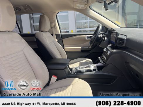 Used 2020 Ford Explorer XLT w/ Class III Trailer Tow Package AWD/4WD image 25