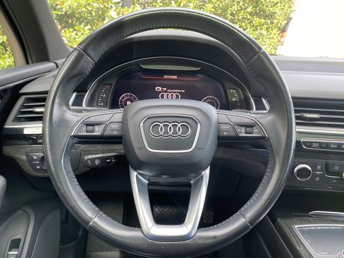 Used 2017 Audi Q7 3.0T Premium Plus w/ Premium Plus Package image 18