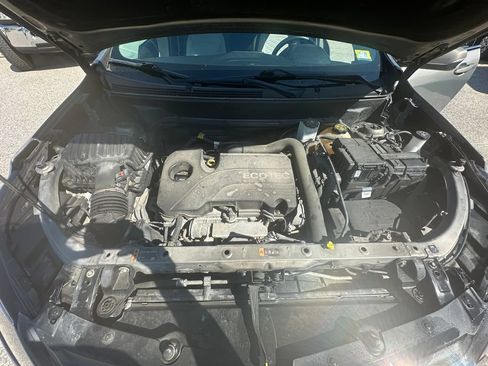 Used 2019 Chevrolet Equinox LT AWD/4WD image 17