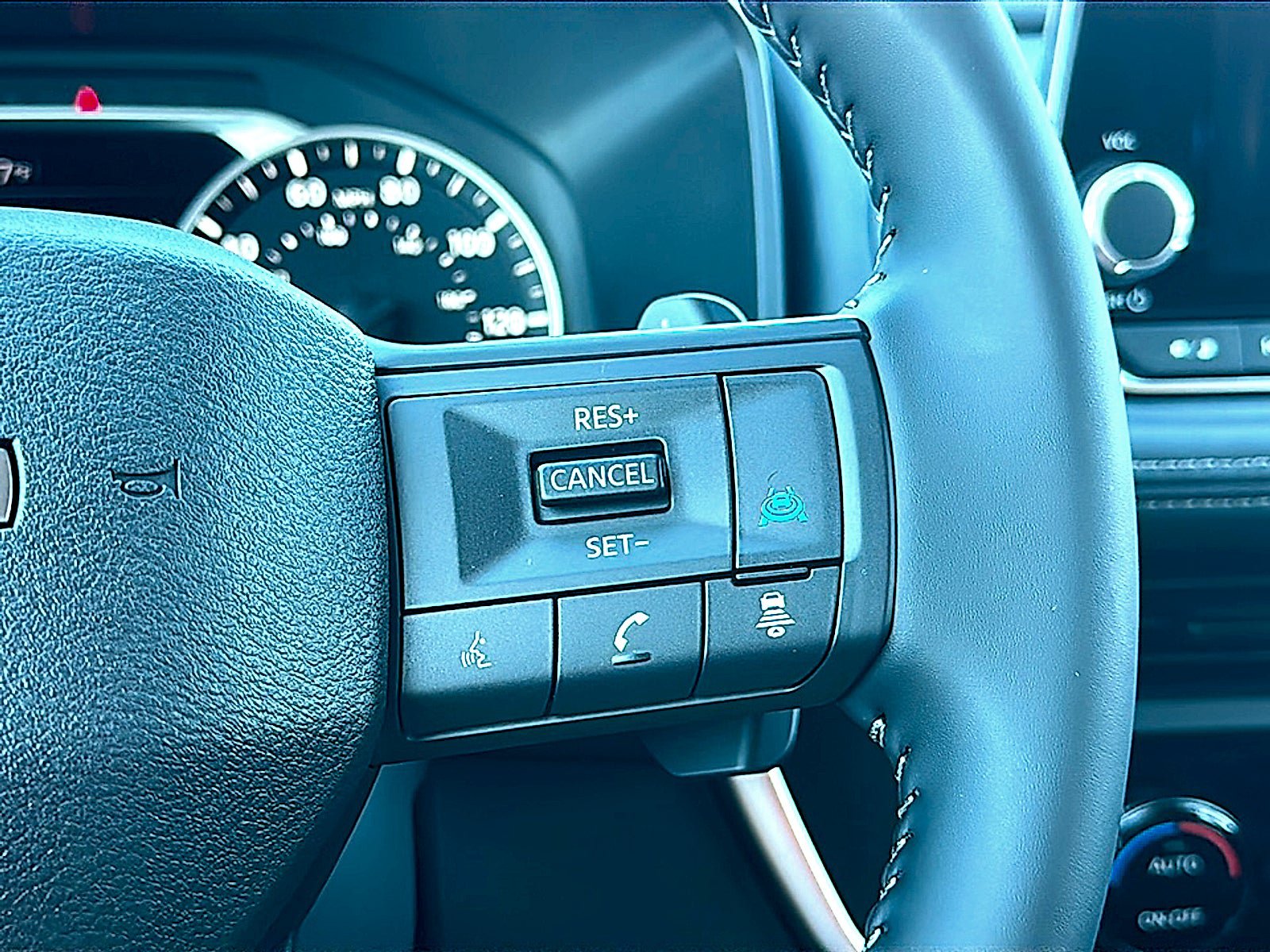 New 2027 Nissan Rogue SV FWD image 18