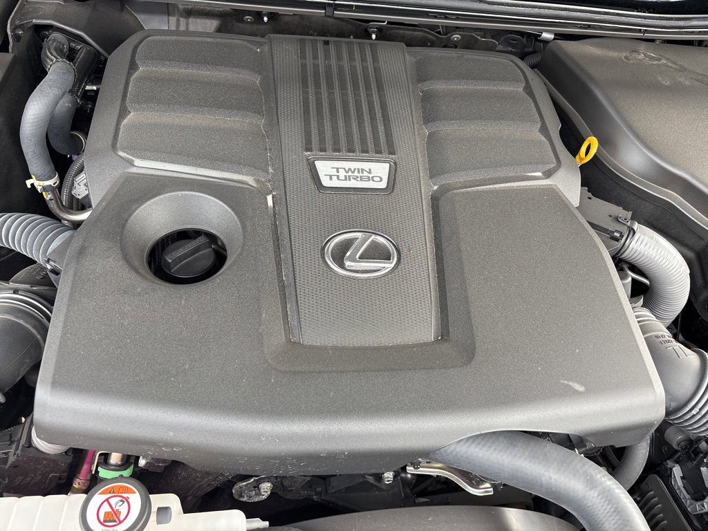 Certified 2025 Lexus GX 550 w/ Cold Area Package AWD/4WD image 10