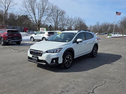 Used 2019 Subaru Crosstrek 2.0i Premium image 4