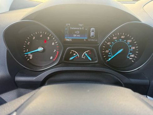 Used 2015 Ford Escape SE w/ Equipment Group 201A image 24