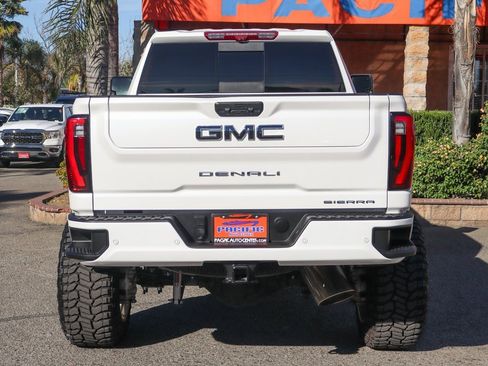 Used 2024 GMC Sierra 2500 Denali Ultimate image 7
