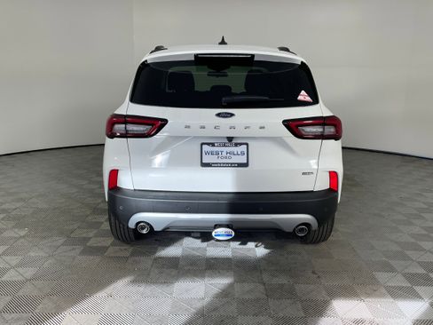 New 2025 Ford Escape SE w/ Class II Trailer Tow Package image 5