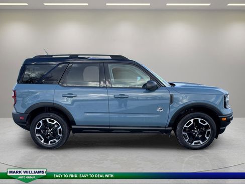 Used 2021 Ford Bronco Sport Outer Banks image 2