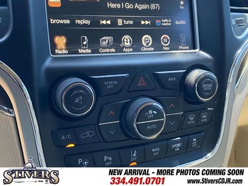 Used 2017 Jeep Grand Cherokee Overland w/ Jeep Active Safety Group AWD/4WD image 55