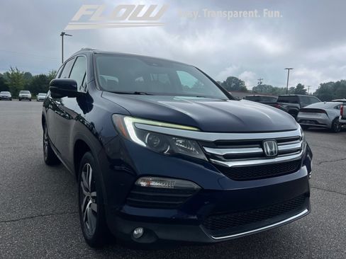 Used 2017 Honda Pilot Touring image 27