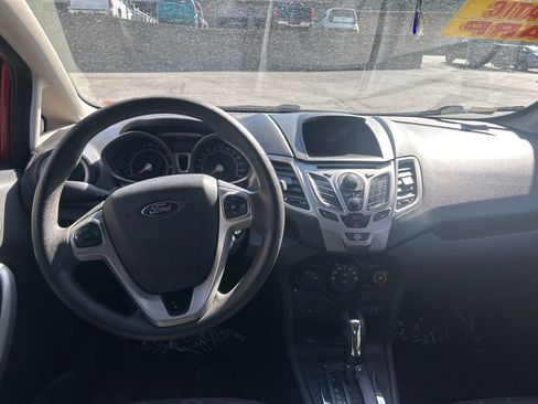 Used 2013 Ford Fiesta SE FWD image 14