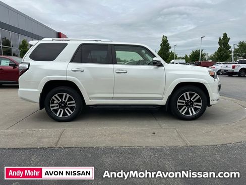 Used 2018 Toyota 4Runner Limited AWD/4WD image 8