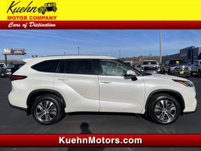 Used 2021 Toyota Highlander XLE