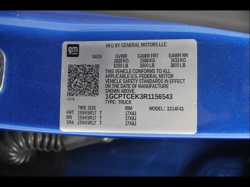 Used 2024 Chevrolet Colorado LT w/ LT Convenience Package II AWD/4WD image 24
