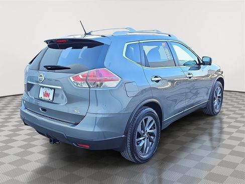 Used 2016 Nissan Rogue SL w/ SL Premium Package image 5