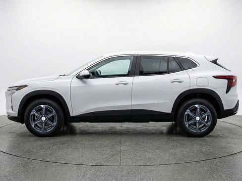 Used 2025 Chevrolet Blazer LT FWD image 5