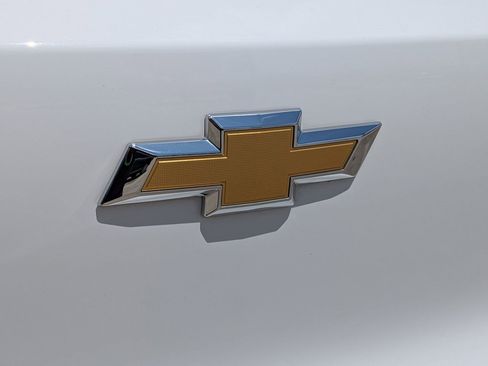 Certified 2023 Chevrolet TrailBlazer LT w/ Convenience Package FWD image 5
