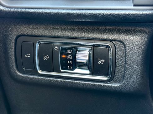 Used 2023 Lincoln Corsair AWD w/ Equipment Group 101A image 30