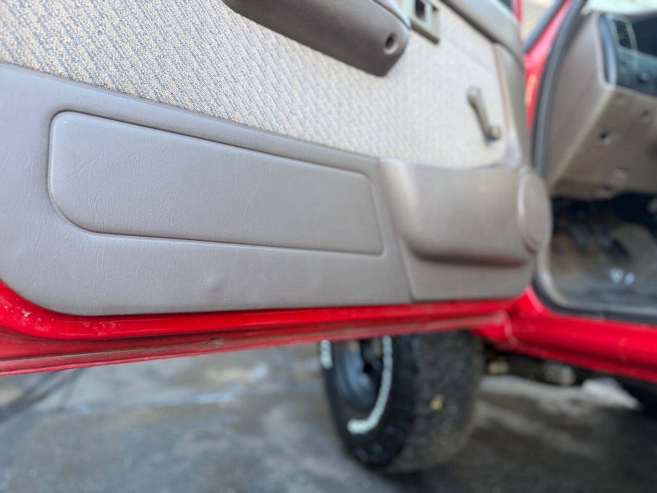 Used 1995 Toyota Tacoma 4x4 Regular Cab image 5