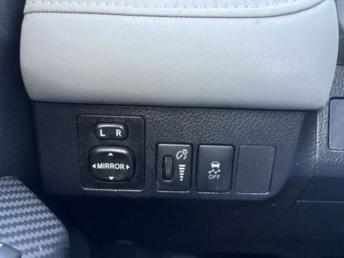 Used 2014 Toyota RAV4 XLE image 20