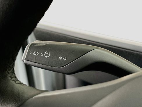 Used 2020 Tesla Model Y Performance AWD/4WD image 16