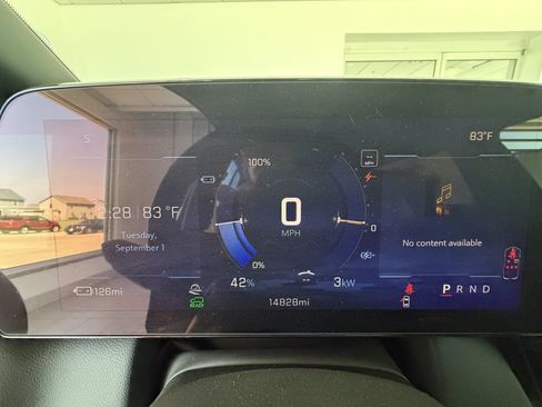 Used 2025 Chevrolet Equinox EV LT w/ Convenience Package II FWD image 13