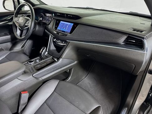 Certified 2025 Cadillac XT5 Premium Luxury FWD image 29