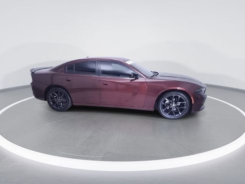 Used 2022 Dodge Charger SXT w/ Blacktop Package RWD image 9