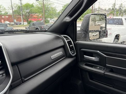 Used 2024 RAM 2500 Big Horn AWD/4WD image 24