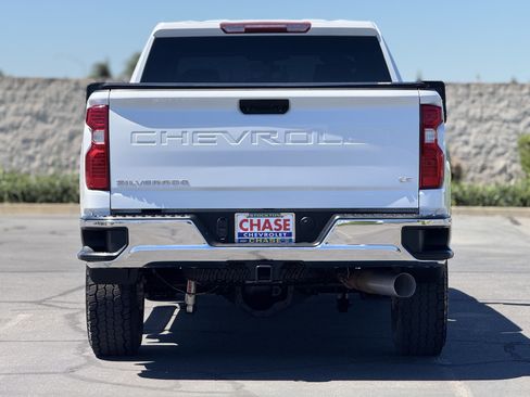 Used 2023 Chevrolet Silverado 2500 LT w/ Convenience Package AWD/4WD image 6