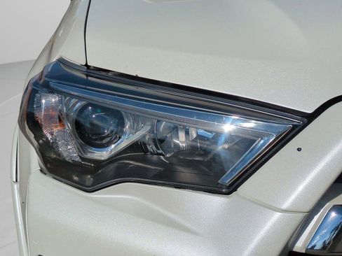 Used 2023 Toyota 4Runner Limited image 28