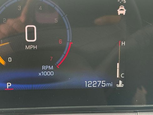 Used 2025 Chevrolet Trax LT w/ LT Convenience Package image 38