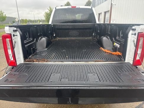 Used 2023 Ford F250 XLT AWD/4WD image 10