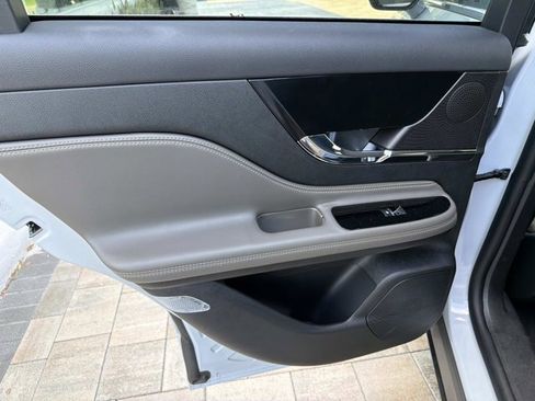 New 2026 Lincoln Corsair Premiere FWD image 15