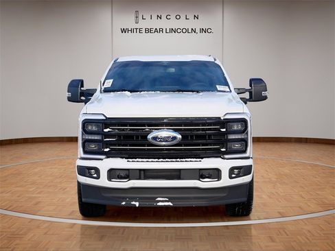 Used 2025 Ford F250 Platinum image 2