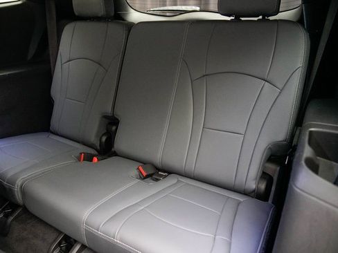 Used 2023 Buick Enclave Essence w/ Experience Buick Package image 30