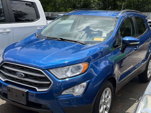 Used 2021 Ford EcoSport SE FWD image 2