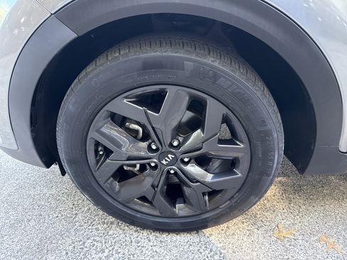 Used 2021 Kia Sportage S image 11