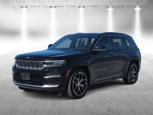 Used 2022 Jeep Grand Cherokee Summit AWD/4WD image 4