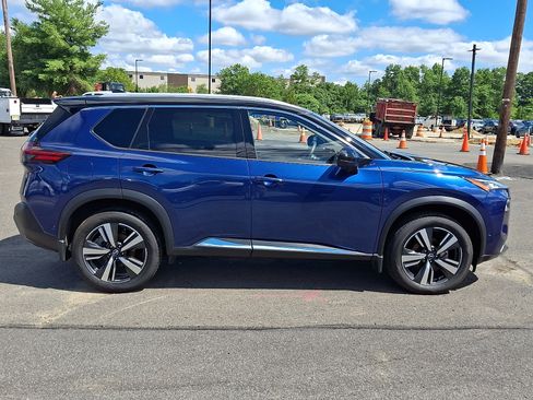 Certified 2023 Nissan Rogue SL w/ SL Premium Package AWD/4WD image 8