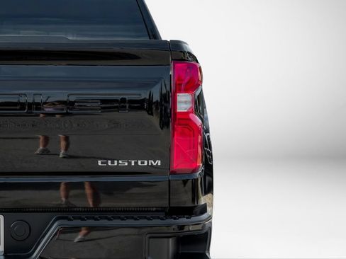 Used 2020 Chevrolet Silverado 1500 Custom w/ Custom Value Package RWD image 58