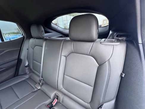 Used 2025 Buick Envista Sport Touring w/ Convenience I Package image 12