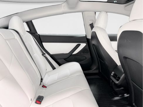 Used 2021 Tesla Model 3 Standard Range Plus RWD image 18