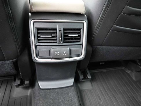 Used 2023 Subaru Forester Limited AWD/4WD image 14