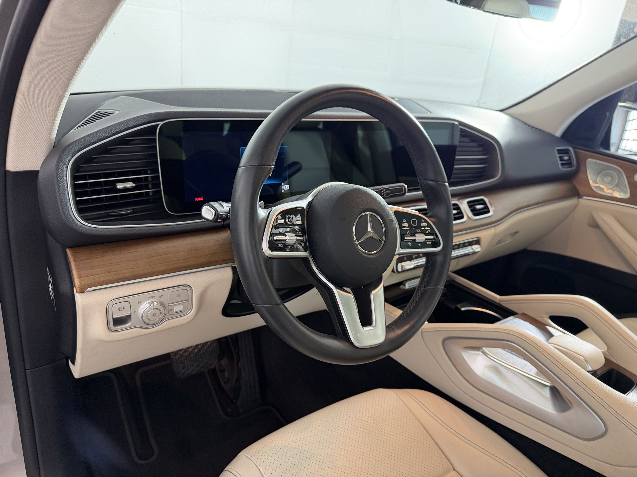 Used 2022 Mercedes-Benz GLE 350 image 4