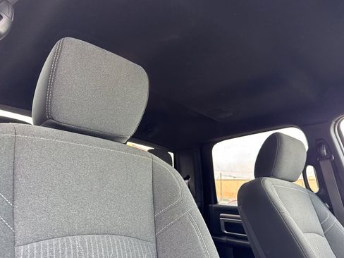 Used 2022 RAM 1500 Classic SLT image 19