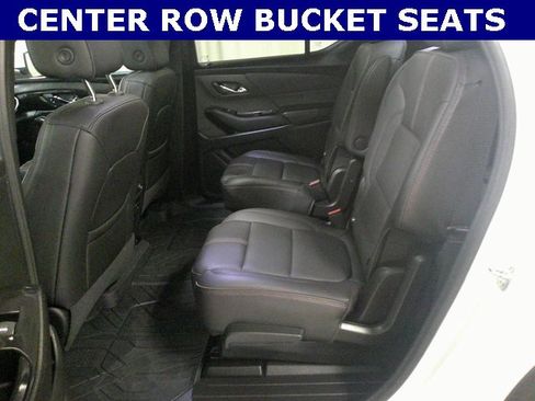 Used 2023 Chevrolet Traverse RS image 17