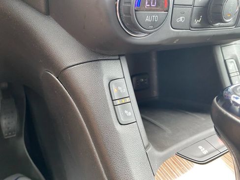 Used 2018 GMC Acadia SLE w/ Driver Alert Package I AWD/4WD image 36