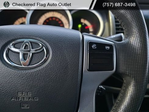 Used 2013 Toyota Tacoma PreRunner image 27
