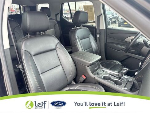 Used 2021 Chevrolet Traverse RS image 31