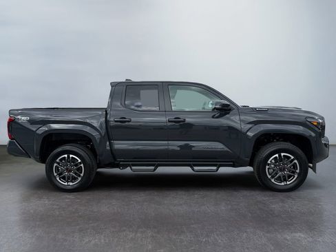 Used 2025 Toyota Tacoma TRD Sport w/ TRD Sport Premium Package AWD/4WD image 2